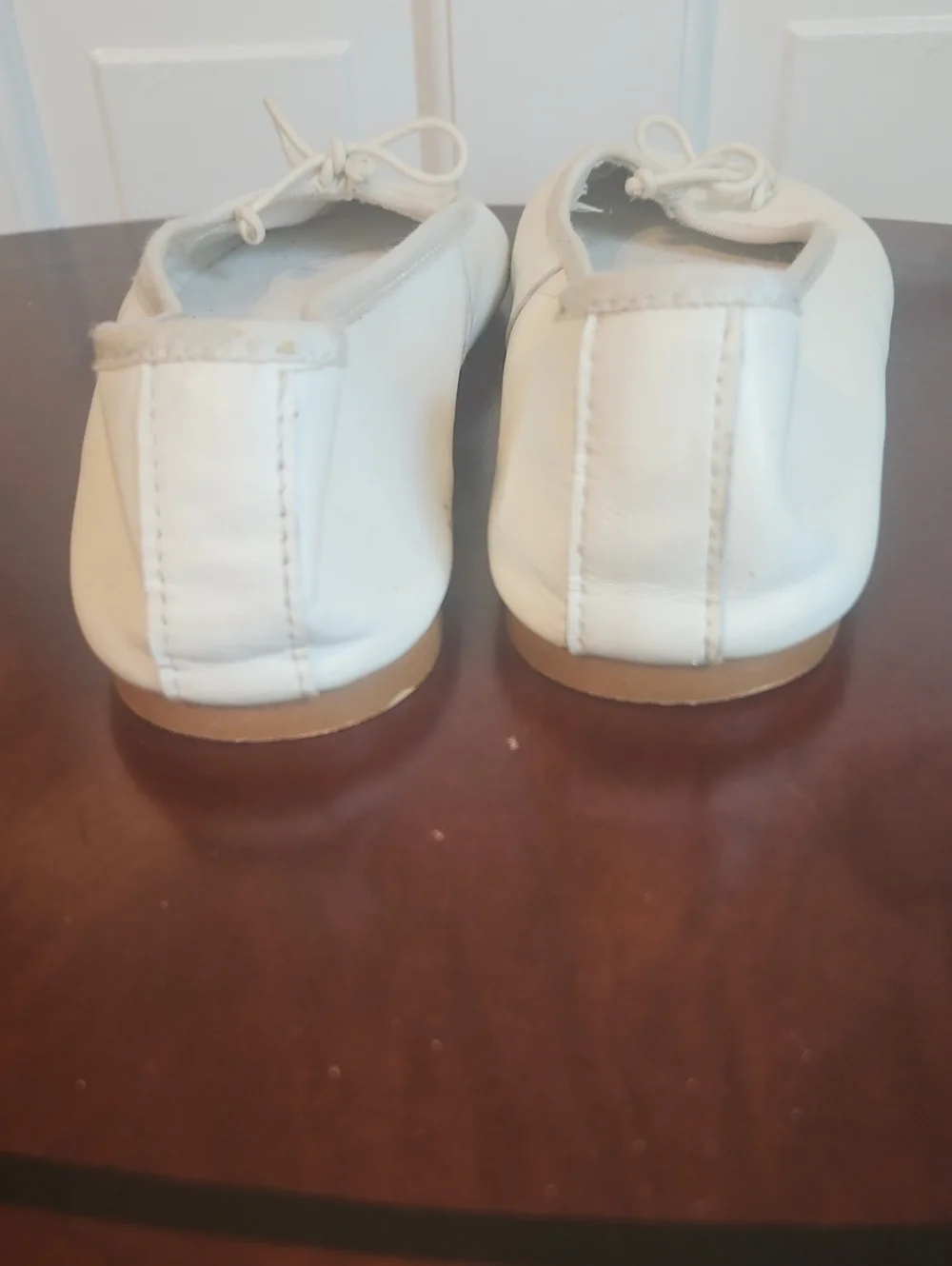 Mango Classic White Leather Women’s Ballet Flats